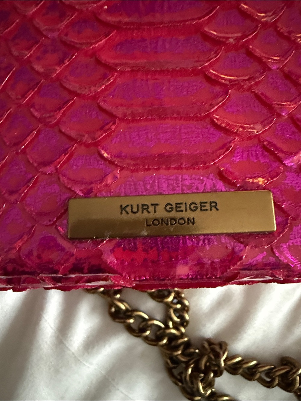 Kurt Geiger Fuchsia Python-Embossed Chain Crossbody Bag - Picture 3 of 4